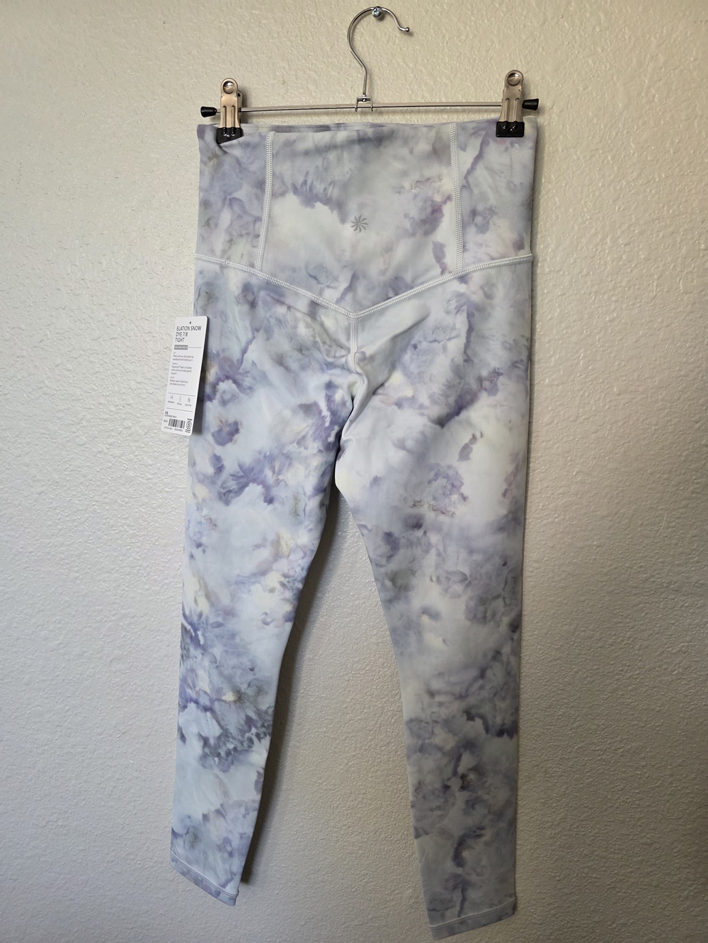 *NWT* Athleta Exhale Bra and Elation 7/8 tight, snow dye - Picture 6 of 7